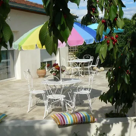 Au The A La Menthe Bed & Breakfast 2*